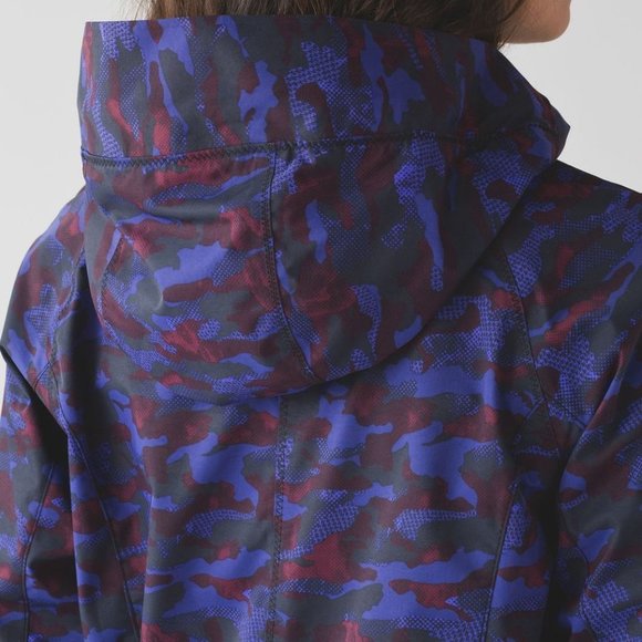 Lululemon Rain For Daze Jacket II Purple Camo Size 6 - Picture 2 of 16